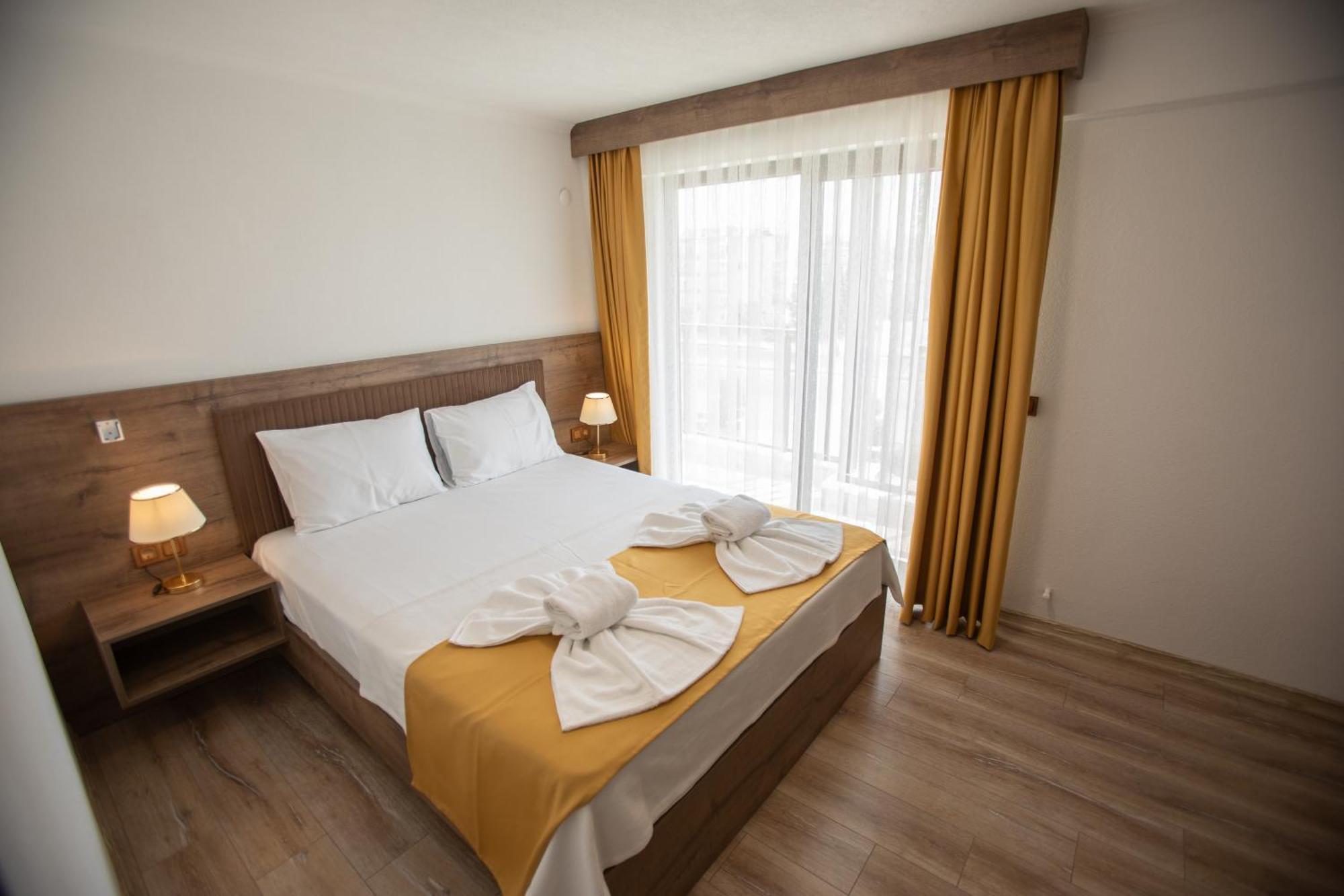 E87 Highway Otel Burhaniye Exterior photo