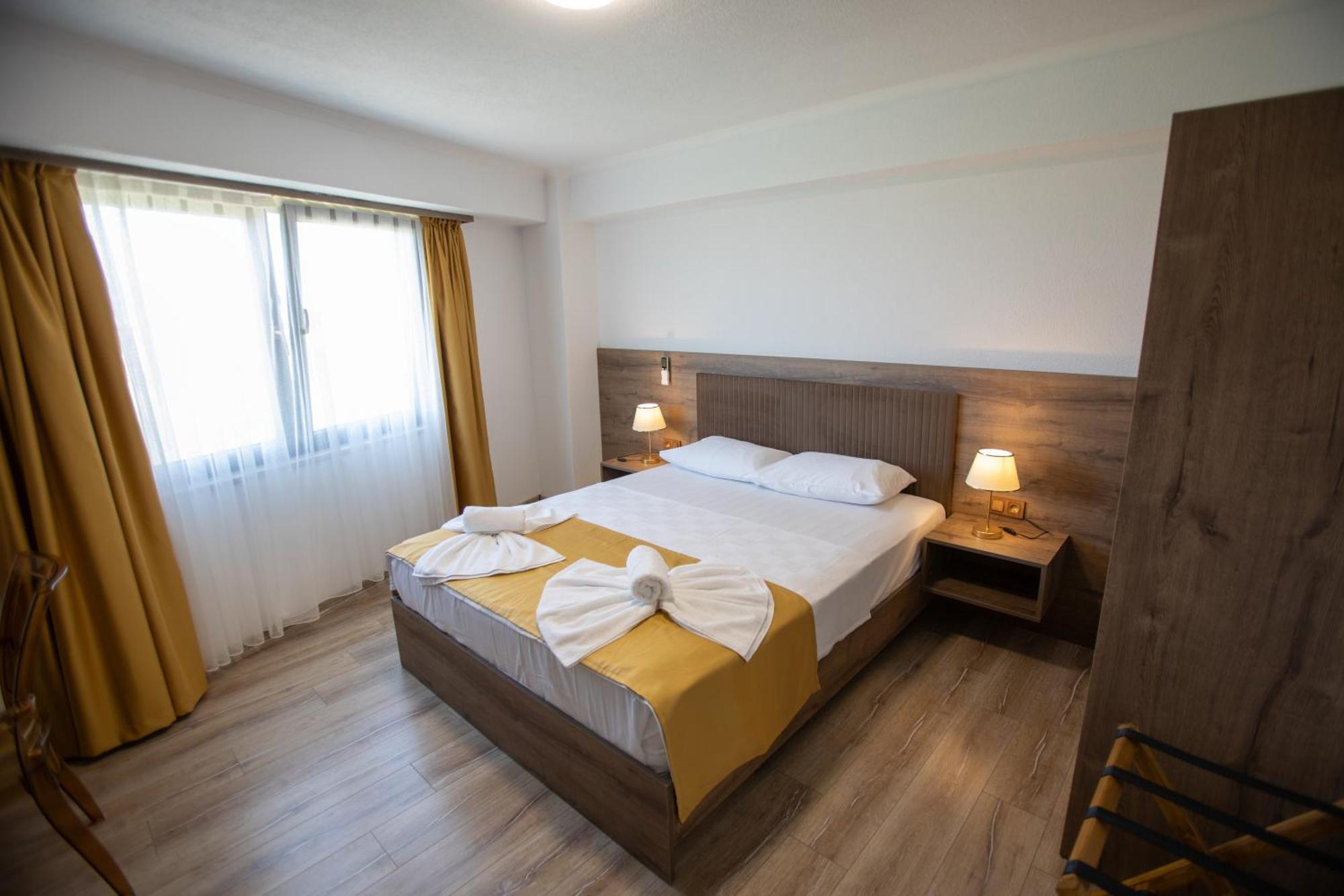 E87 Highway Otel Burhaniye Exterior photo