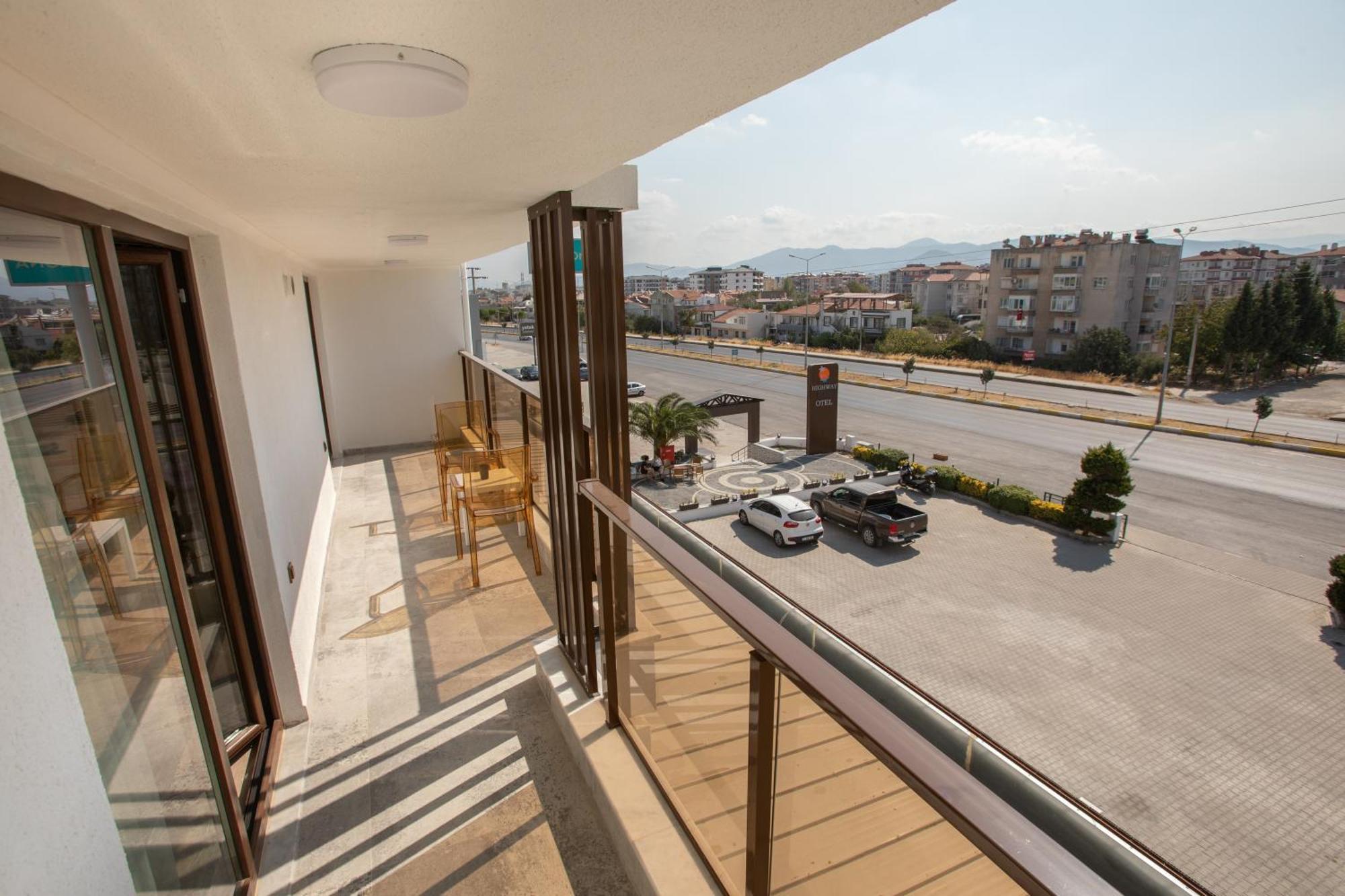 E87 Highway Otel Burhaniye Exterior photo
